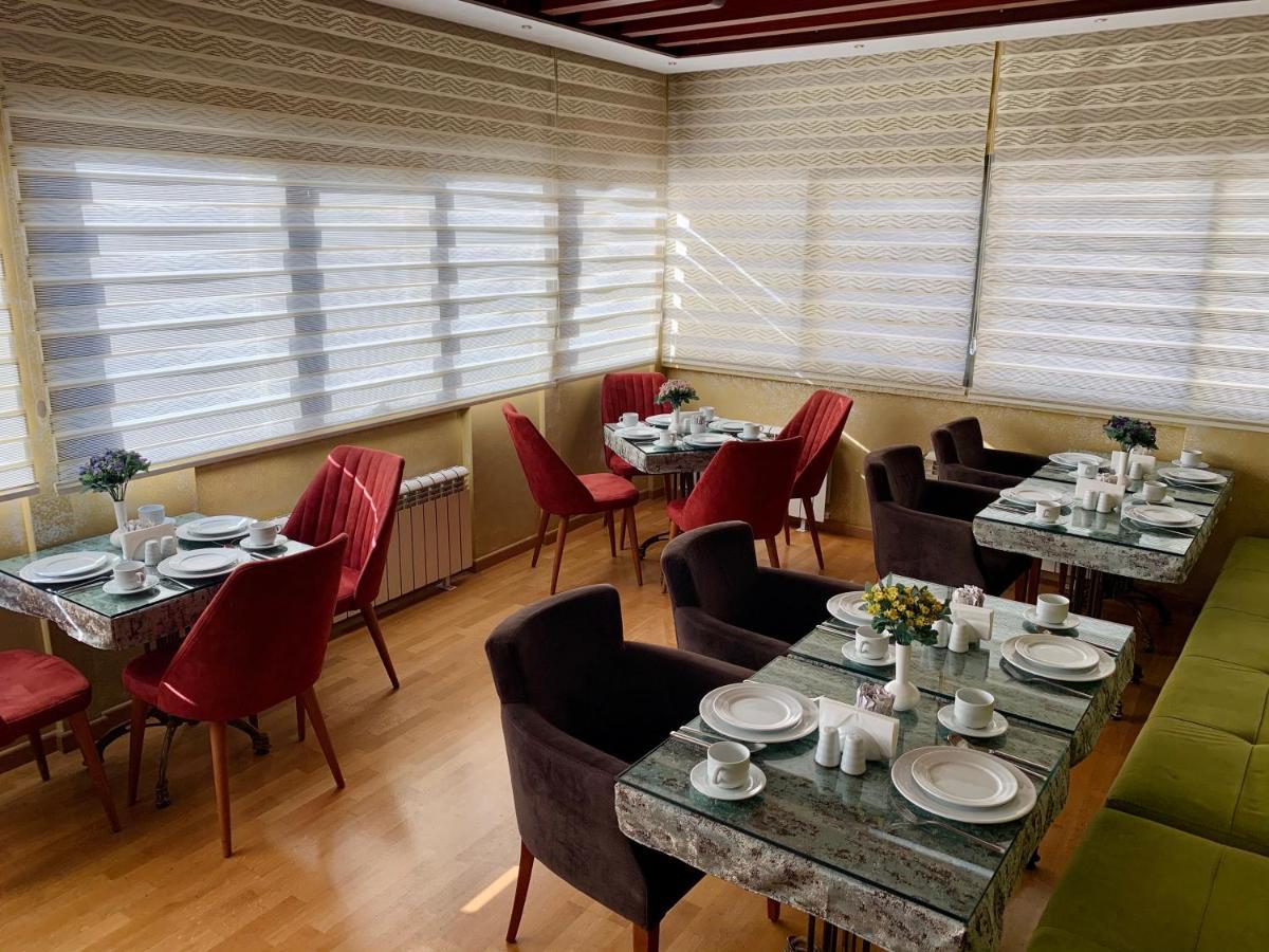Clover Hotel Baku Formula 1 View Exterior photo